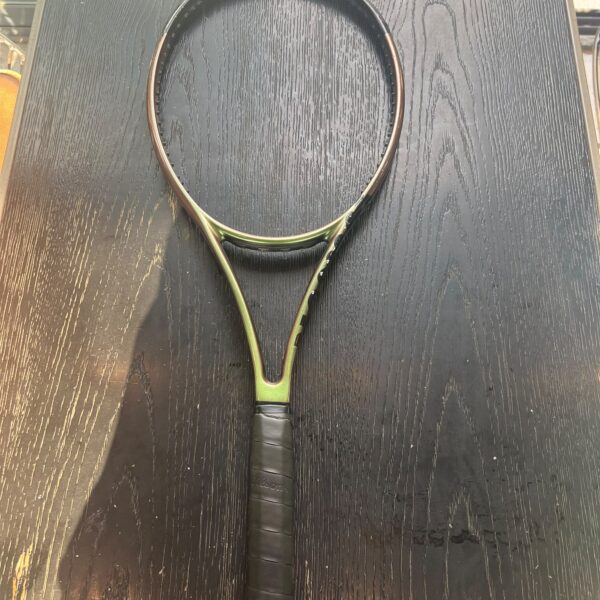 Wilson Blade V8 98 -305 GR