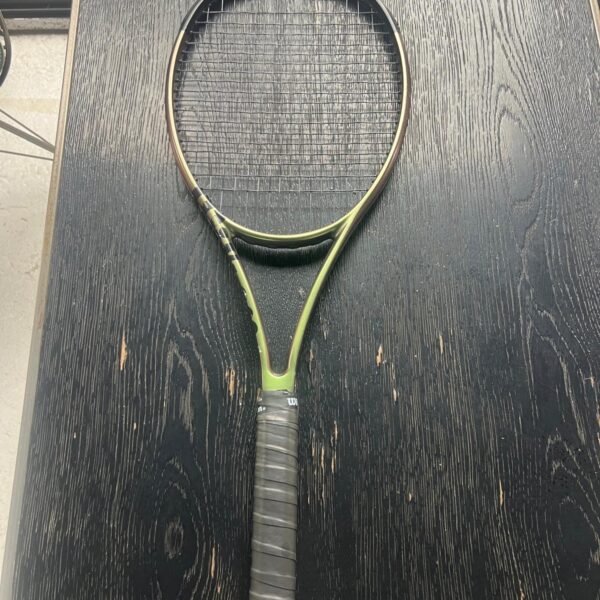 Wilson Blade V8 305-Gr L-2